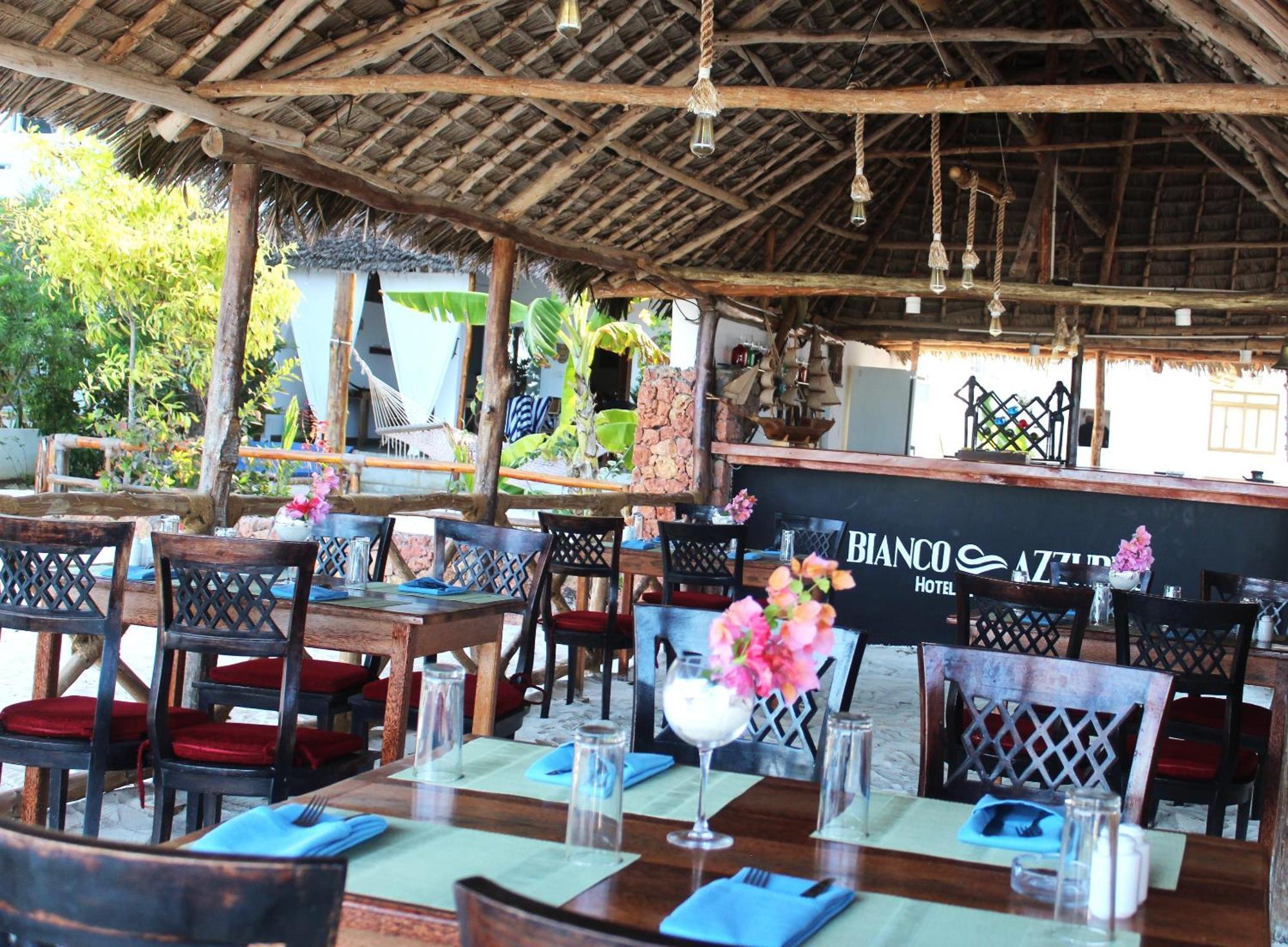 Bianco Azzurro Hotel & Restaurant Pwani Mchangani Exterior photo